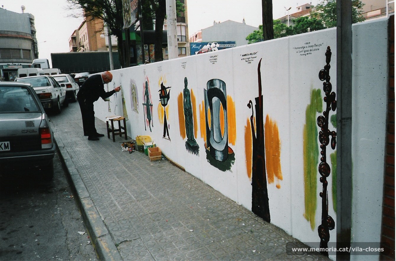 1998_-_vila_closes_pintant_el_mural_de_les_escultures_de_manresa.jpg