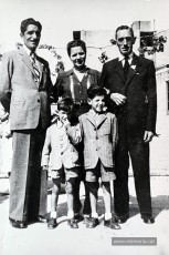El matrimoni Laso-Casahuga, fills i l’avi Venancio Laso. (Col·lecció de Josep Maria Laso).