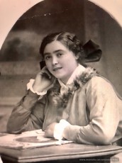Antonieta Feliu, de joveneta a Berga. 