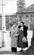 Francesc Buira i Àngela Basagaña a Barcelona de viatge de nuvis el gener de 1936.