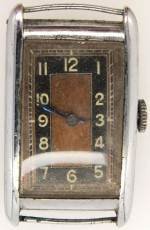 Imatge del rellotge de polsera de Joan Lladó Mas, confiscat pels nazis i custodiat pels Arxius Arolsen. Formava part de la mostra “StolenMemory”, del MUME, i va ser retornat a la família el març del 2021. (MUME).