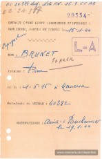 Fitxa del 1955 del servei de recerques del ministeri francès per als antics combatents i víctimes de guerra, constatant que Pere Brunet apareix en un llistat de presoners de Compiègne deportats a Buchenwald. (Font: Archives des Victimes des Conflits Contemporains – Caen, França)