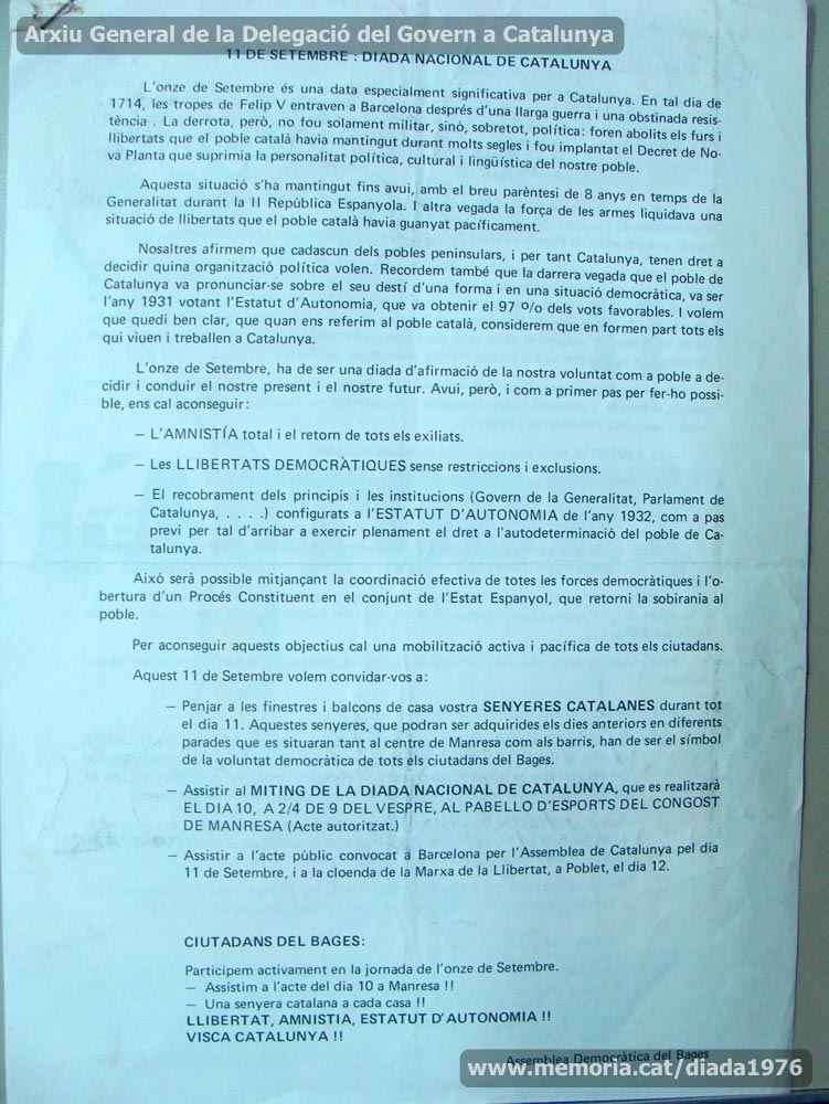 (3/5) 9-9-1976: informe de la Guàrdia Civil de Manresa adreçat al Govern Civil de Barcelona per a informar-lo de la troballa de diversos fulls clandestins a la demarcació. Entre aquestes destaquen, a Manresa, uns exemplars que fan una crida a la participació en l’acte organitzat al pavelló del Congost en motiu de la Diada Nacional. El text s’acompanya de mostres d’aquests fulls volants. (Arxiu General de la Delegació del Govern a Catalunya).