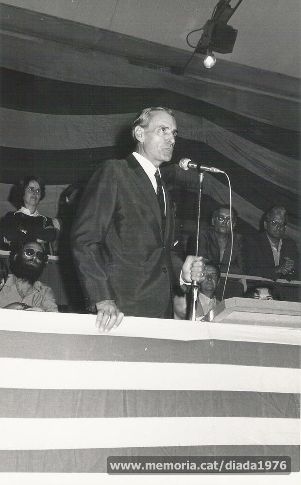 (2/3) 10/9/1976: intervenció de Xavier Sitjes, advocat i membre d’Unió Democràtica de Catalunya. (Fotografia Lladó).