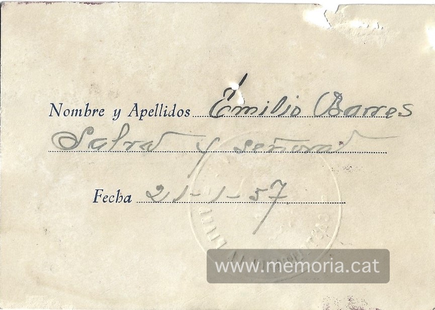 Part posterior de la targeta que duia l'Emilio Barris per recollir la Montserrat Planas i la seva filla Dolors Martínez quan aquestes van arribar a Castelló de la Plana. 21/01/1957. Font: Col·lecció familiar.