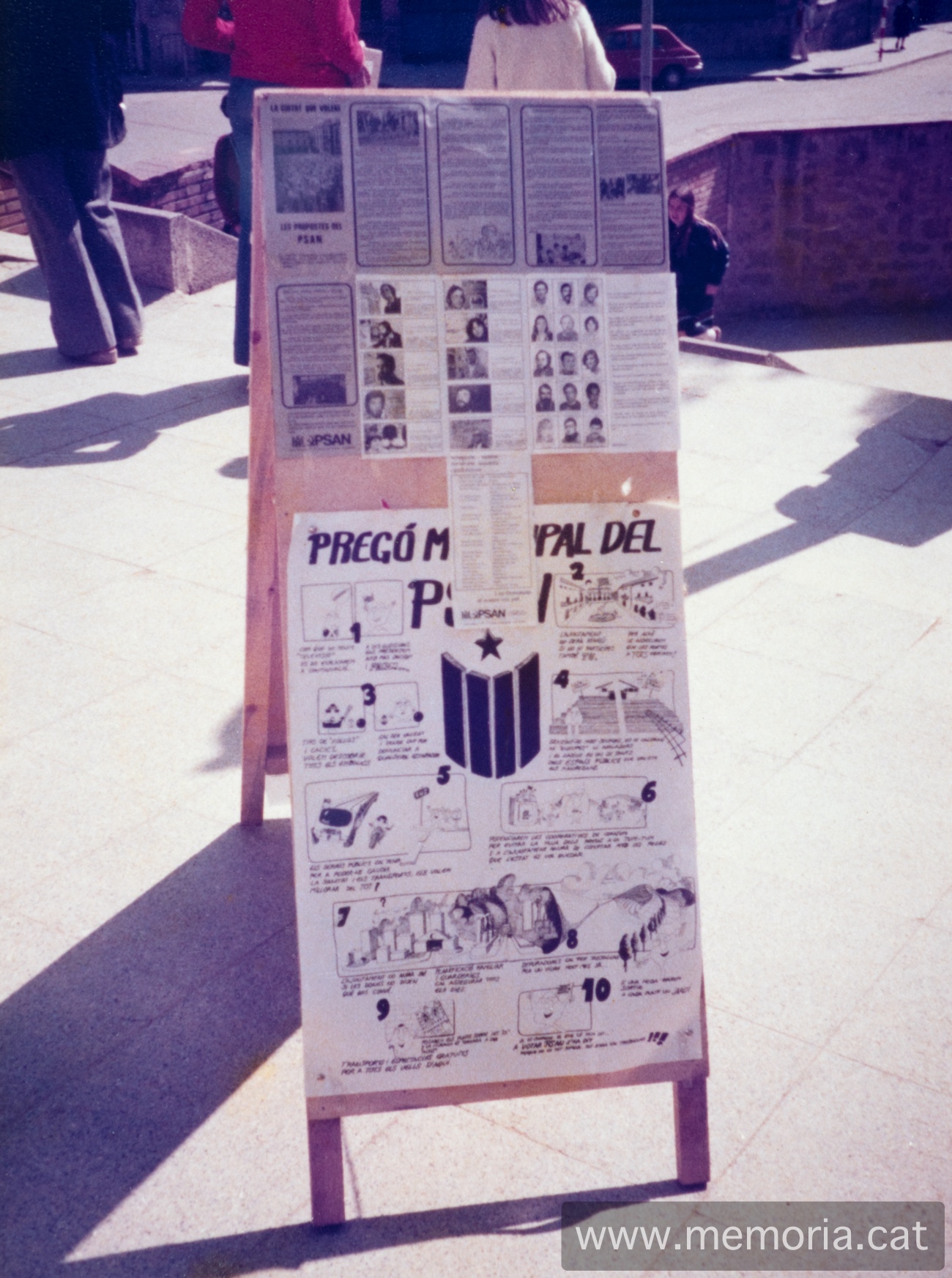 1/4/1979. Míting-festa del PSAN al Renaixença, amb la participació del grup “Els Esquirols”. (Fotografies: Manolo Sánchez i Joaquim Aloy).