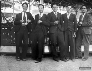 Josep Aliet Rius, x, x, Robert Aliet Vilalta i Joaquin Roy. Moissac-Tarn i Garona. (Arxiu familiar)