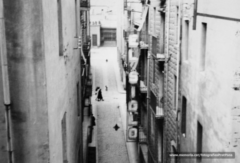 Any 1949. Fotografies enregistrades des del pis de Joan Prat Pons, al carrer del Born. 