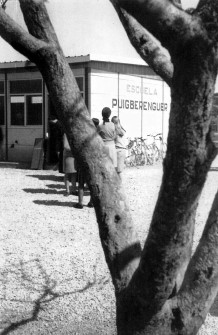Inauguració de l'escola Puigberenguer. (Foto enviada per Josep R. Manuel Sabaté)