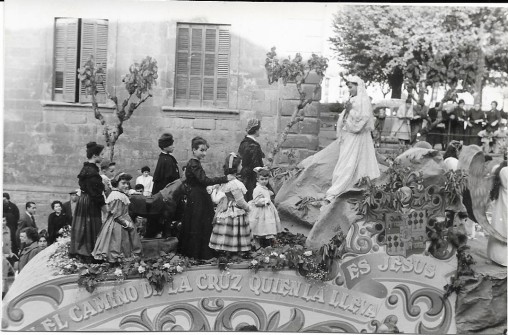 10/5/1959:  Celebració de la canonització de Santa Joaquima de Vedruna. (Foto enviada per Montserrat Pons)