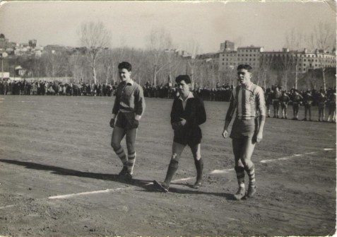 1960:  Inauguració del camp de futbol del Congost, fora de la pista d'atletisme. (Foto enviada per Joan Lladó Casals)