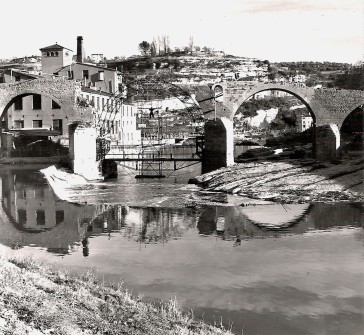 Anys 60:  Reconstrucció del Pont Vell. (Autor: Eduard Bohigas Martí. Foto enviada per Alba Bohigas Condal)