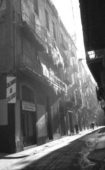 1970:  El carrer Nou amb els balcons gelats. (Autor: Antoni Quintana Torres. Foto enviada per Jaume Quintana)