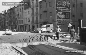 Carretera de Cardona. Diferents imatges en la intersecció amb el carrer del Bruc. Juliol 1970. (Fotografia: Antoni Quintana Torres/Arxiu Comarcal del Bages).