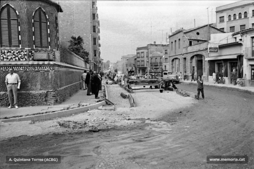 Les obres de pavimentació a la zona de Bonavista, entre la torre del Soler del Blangueig i el bar Maura. Maig-juny 1970. (Fotografia: Antoni Quintana Torres/Arxiu Comarcal del Bages).