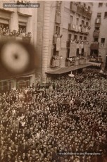 20/5/1947: imatges de la visita del general Francisco Franco a Manresa: l'arribada al pont de Sant Francesc, on és rebut per l'alcalde Joan Prat Pons i diverses autoritats civils i militars; el pas per la Muralla de Sant Francesc, l'arribada a la baixada de la Seu -on l'espera el bisbe de Vic, Joan Perelló-, l'entrada a la Seu sota pal·li i l'assistència al tedèum. En acabat, visita a les fàbriques Bertrand i Serra i Pirelli. Posteriorment, visita l'Ajuntament, on té lloc la recepció oficial. Tot seguit, aparició al balcó, on és aclamat per una gran multitud. Abans de marxar de Manresa, Franco visita la Cova de Sant Ignasi. Després es dirigeix al monestir de Montserrat. (Arxiu Comarcal del Bages: fons Llorenç Gamisans. Fotografies de Llorenç Gamisans i Miquel Ausió; fons Pérez de Rozas i altres sense identificar)