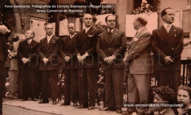 Maig de 1950: imatges de la visita de la marededéu de Fàtima a Manresa. Milers de fidels van sortir a rebre-la pels carrers de la ciutat. (Fons Grifé, Gamisans, Lladó – Arxiu Comarcal del Bages)