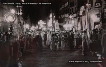 Maig de 1950: imatges de la visita de la marededéu de Fàtima a Manresa. Milers de fidels van sortir a rebre-la pels carrers de la ciutat. (Fons Grifé, Gamisans, Lladó – Arxiu Comarcal del Bages)