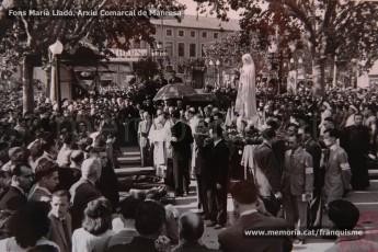 Maig de 1950: imatges de la visita de la marededéu de Fàtima a Manresa. Milers de fidels van sortir a rebre-la pels carrers de la ciutat. (Fons Grifé, Gamisans, Lladó – Arxiu Comarcal del Bages)