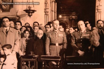 12/3/1950: visita del cardenal Spellman, arquebisbe de Nova York, a la Cova de Sant Ignasi de Manresa. (Fons Suárez. Arxiu Comarcal dels Bages)