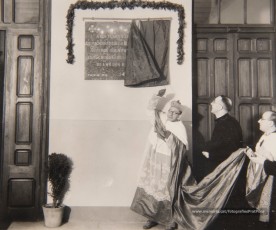 Celebració del IV Centenari de l’Aprovació Pontifícia del Llibre d’Exercicis Espirituals de Sant Ignasi (a la Seu, a la Cova i al Teatre Kursaal), XXV aniversari de la Obra d’Exercicis Parroquials (OEP) a Catalunya i col·locació de la primera pedra de l’església del Rapte. (17/5/1948).