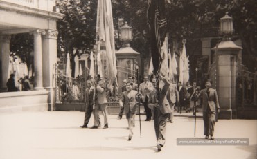 Celebració del IV Centenari de l’Aprovació Pontifícia del Llibre d’Exercicis Espirituals de Sant Ignasi (a la Seu, a la Cova i al Teatre Kursaal), XXV aniversari de la Obra d’Exercicis Parroquials (OEP) a Catalunya i col·locació de la primera pedra de l’església del Rapte. (17/5/1948).