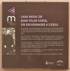Placa commemorativa a la casa natal de Joan Vilar Costa al barri de les Escodines, al número 16 del carrer Vell de Santa Clara de Manresa.