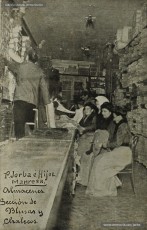 (2/4) Any 1910 o 1911. Secció de panes, de bruses i armilles, de merceria, de novetats i teixits de cotó.