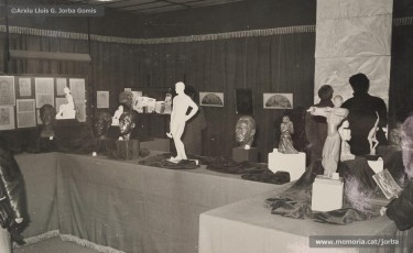 (2/29) 20/2/1969. Vistes de l’exposició de pintures, dibuixos i escultures de Lluís Uró.