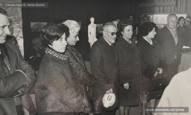 (1/2) 20/2/1969. Familiars de Lluís Uró assistents a l’acte.