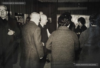 (8/29) 20/2/1969. Vistes de l’exposició de pintures, dibuixos i escultures de Lluís Uró.