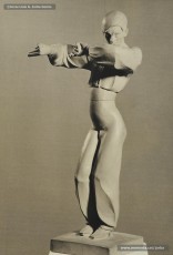 (17/29) 20/2/1969. Vistes de l’exposició de pintures, dibuixos i escultures de Lluís Uró.