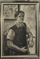 (2/2) Febrer de 1969. Imatge de Magí Carrió Plans, gerent de Magatzems Jorba, al costat d’un retrat de Lluís Uró pintat per Evarist Basiana.