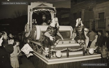 (1/19 19/12/1964. Cavalcada del príncep Assuhan.