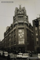 (15/21) 19/12/1967. Caravana del príncep Assuhan baixant per la carretera de Vic i la Muralla de Sant Domènec de Manresa fins a Can Jorba