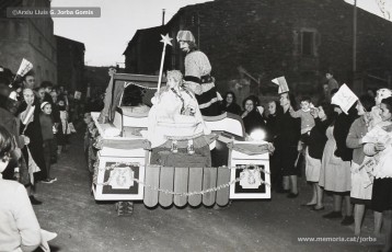 (12/19 19/12/1964. Cavalcada del príncep Assuhan.