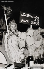 (5/6) 19/12/1964. Cavalcada del príncep Assuhan a la Plaça de Sant Domènec.