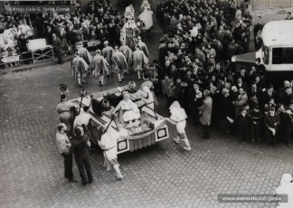 (7/12) 19/12/1966. Arribada del Príncep Assuhan als Magatzems Jorba.