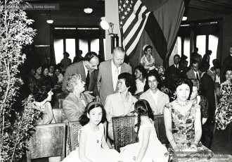 (5/21) 5/6/1960. Desfilada de models amb Miss Cotó i desfilada de models infantils.