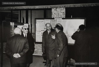 (6/33) Febrer 1970. Vistes de l’exposició. Aquesta exposició va ser important perquè, per primera vegada dins la dictadura franquista, es va poder presentar públicament la gran quantitat de premsa en català i d'esquerres que havia existit a Manresa abans de 1939.
