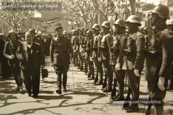 Manresa, 4/12/1932. L’alcalde Lluís Prunés durant la inauguració dels serveis d’assistència social, als Docs. (Arxiu Comarcal del Bages).