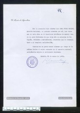 26/3/1952: certificació del ministre d’Agricultura del govern espanyol que avala la trajectòria profesional de Justa Freire, que ha estat mestra de la seva filla. (Archivo General de la Administración).


