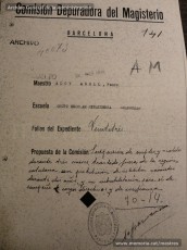 Selecció de fulls de l'expedient de depuració del mestre Pere Aloy Anell i diversa documentació referida a la seva activitat i a la seva depuració: nomenament i presa de possessió a Manresa, presentació a les autoritats franquistes el 17/5/1939, notificació de l'alcalde de Manresa al cap de la secció administrativa de primera ensenyança de la província de Barcelona de l'arribada de Pere Aloy Anell a la ciutat, carta de l'alcalde de Gironella al seu homòleg manresà on li confirma la bona conducta del mestre Pere Aloy Anell, full de serveis i càlcul de triennis. (Arxiu Comarcal del Bages, Archivo General de la Administración, Col·lecció particular família Aloy – Riera, Arxiu Municipal de Manresa)