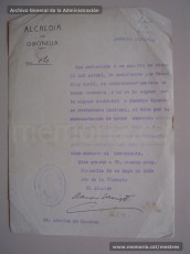 Selecció de fulls de l'expedient de depuració del mestre Pere Aloy Anell i diversa documentació referida a la seva activitat i a la seva depuració: nomenament i presa de possessió a Manresa, presentació a les autoritats franquistes el 17/5/1939, notificació de l'alcalde de Manresa al cap de la secció administrativa de primera ensenyança de la província de Barcelona de l'arribada de Pere Aloy Anell a la ciutat, carta de l'alcalde de Gironella al seu homòleg manresà on li confirma la bona conducta del mestre Pere Aloy Anell, full de serveis i càlcul de triennis. (Arxiu Comarcal del Bages, Archivo General de la Administración, Col·lecció particular família Aloy – Riera, Arxiu Municipal de Manresa)