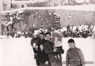 Amb la família a La Cova de Sant Ignasi. 
