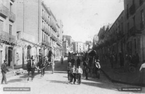 Fotografia de la muralla del Carme.
Procedència: Arxiu Comarcal del Bages