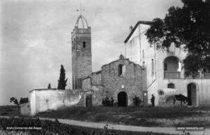 L'església de la Salut a Viladordis. Datada al segle XI, aquesta església romànica va ser durant molt de temps sufragània de la Seu de Manresa, fins que l'any 1878 passà a dependre de l'església parroquial del Pont de Vilomara, per esdevenir ja en ple segle XX parròquia pròpia. Pel novembre del 1890, la imatge de la Verge, que havia estat restaurada, va ser traslladada en processó des de les Escodines, tot passant per cal Gravat. Al redós d'aquest santuari, que era un dels llocs preferits pels manresans per fer-hi aplecs i romeries populars, es desenvolupà un nucli urbà que a poc a poc s'anà dotant dels serveis més imprescindibles, com una escola elemental, després de reiterades súpliques.
Procedència: Arxiu Francesc Villegas i Martínez.