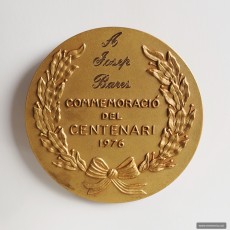 Revers de la medalla commemorativa del centenari de Pau Casals encunyada per l’Ajuntament de Manresa, concedida a Josep Barés. (Col·lecció Josep Barés).