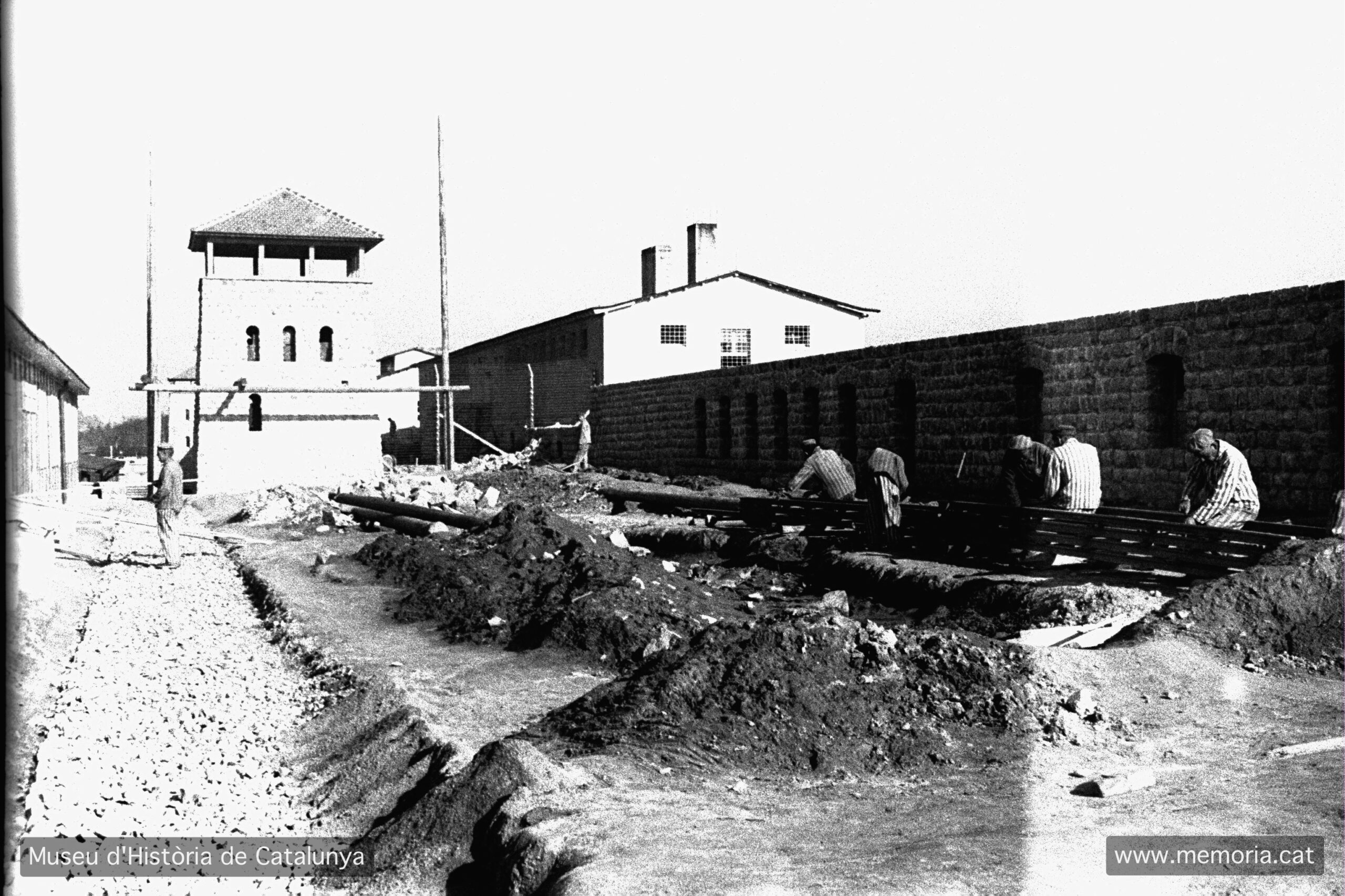 Obres en la part posterior de la presó de Mauthausen. 1941-1943. MHC (Fons Amical de Mauthausen).
