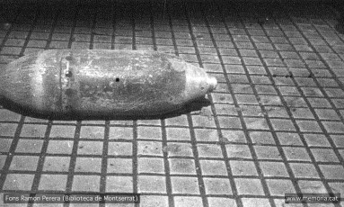 Manresa. Maig 1938. Bomba incendiària no explotada. (Cartera: 8   Foto: 209).